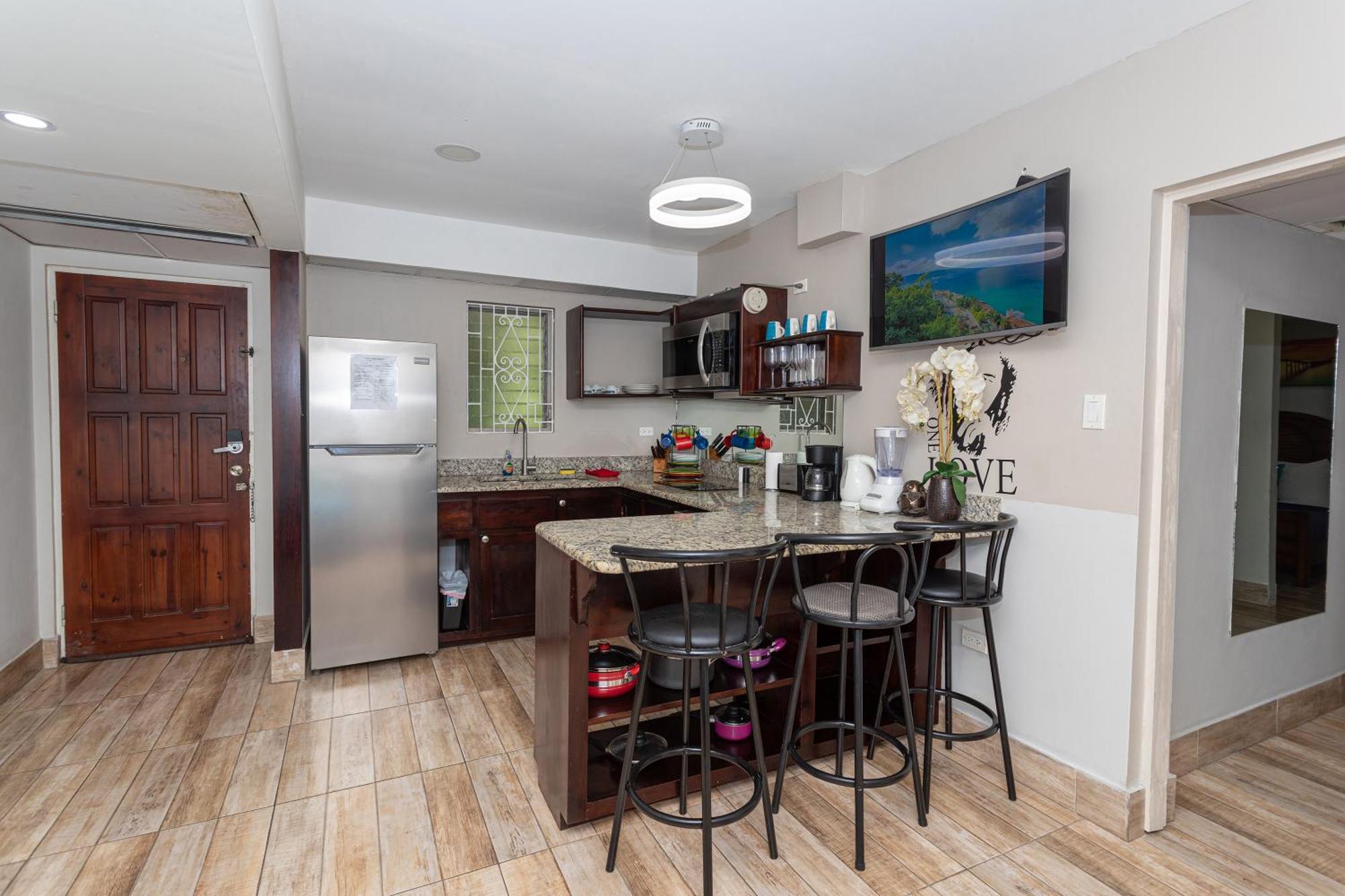Montego Bay Club Apartments Ngoại thất bức ảnh