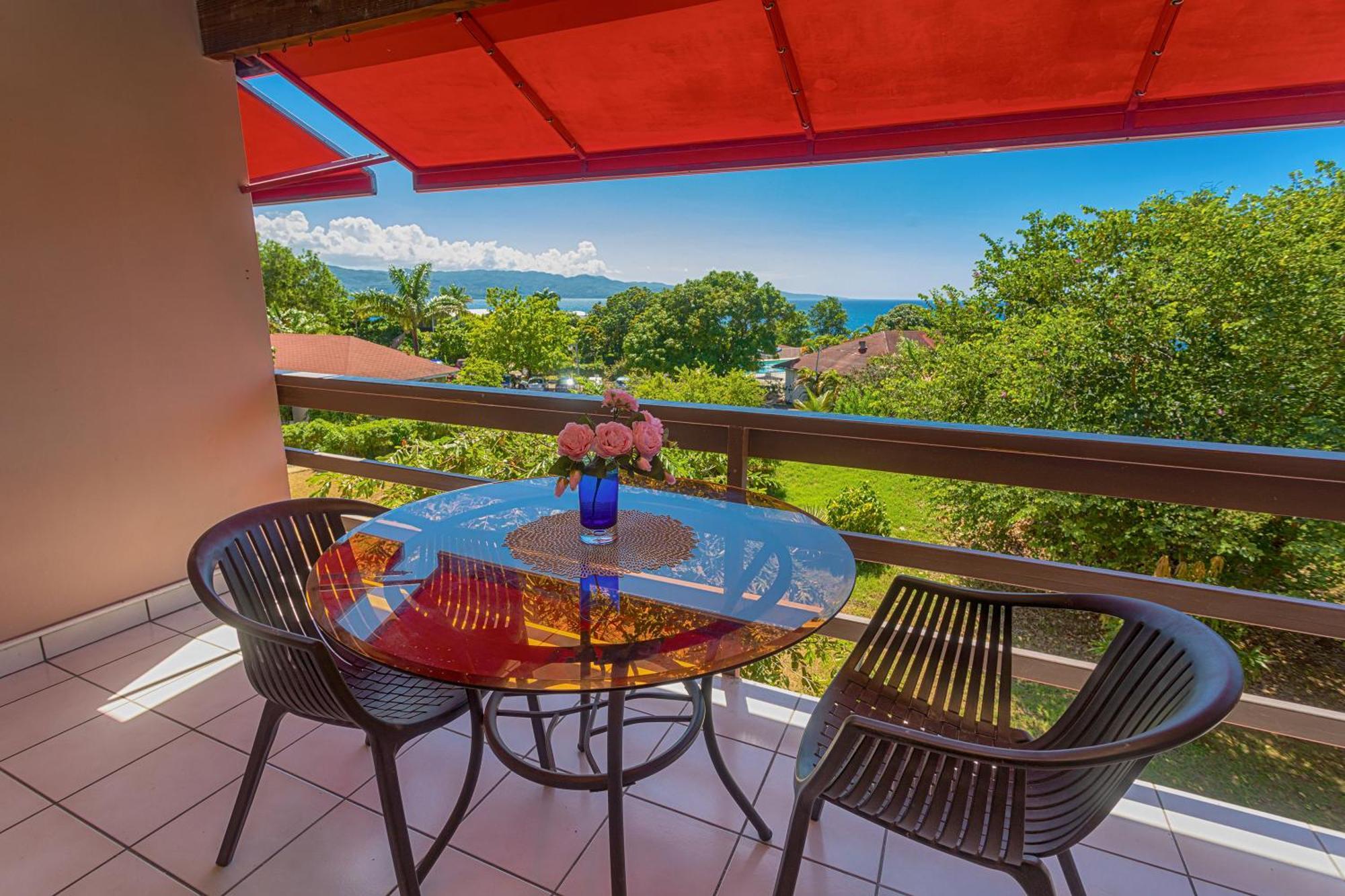 Montego Bay Club Apartments Ngoại thất bức ảnh