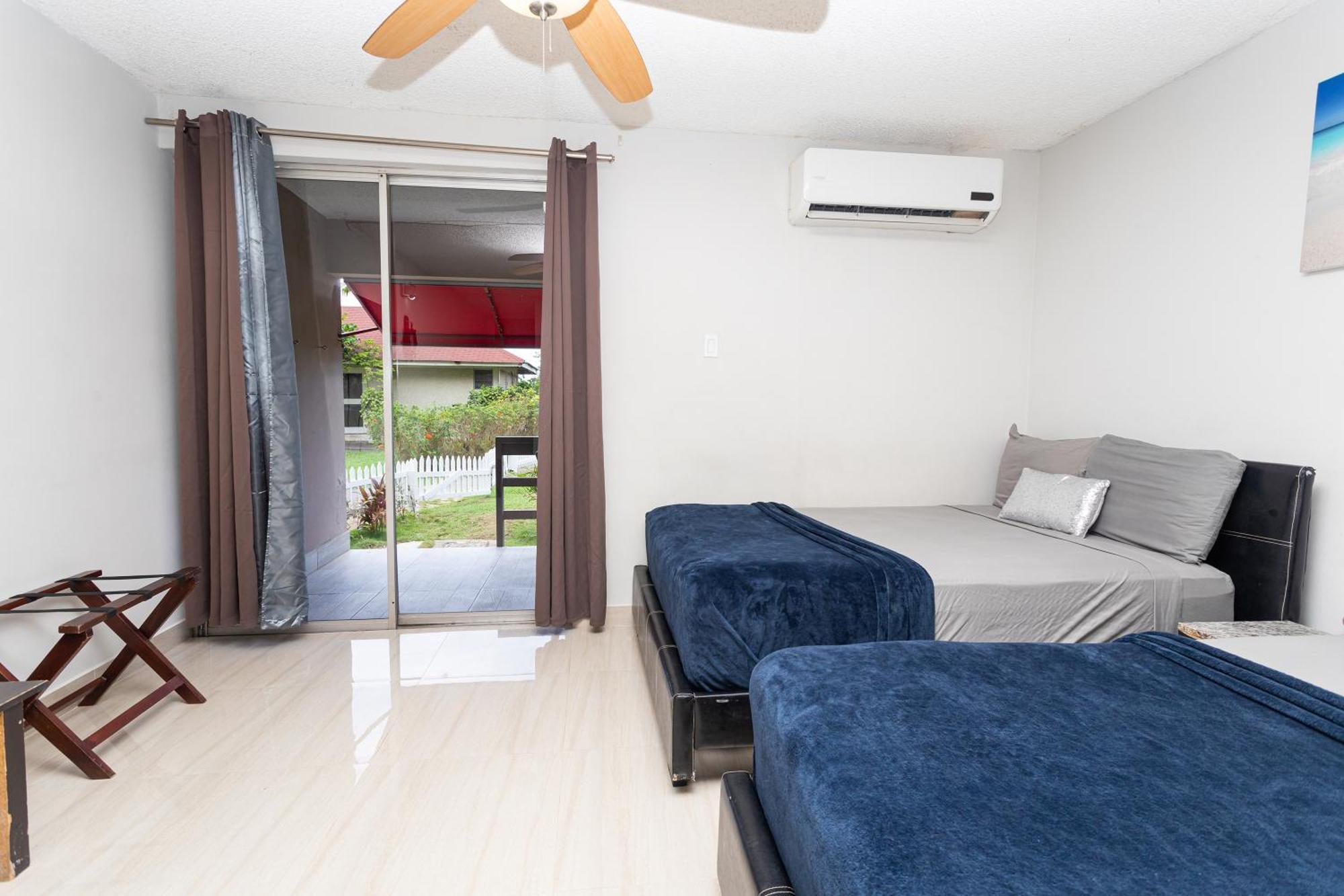 Montego Bay Club Apartments Ngoại thất bức ảnh