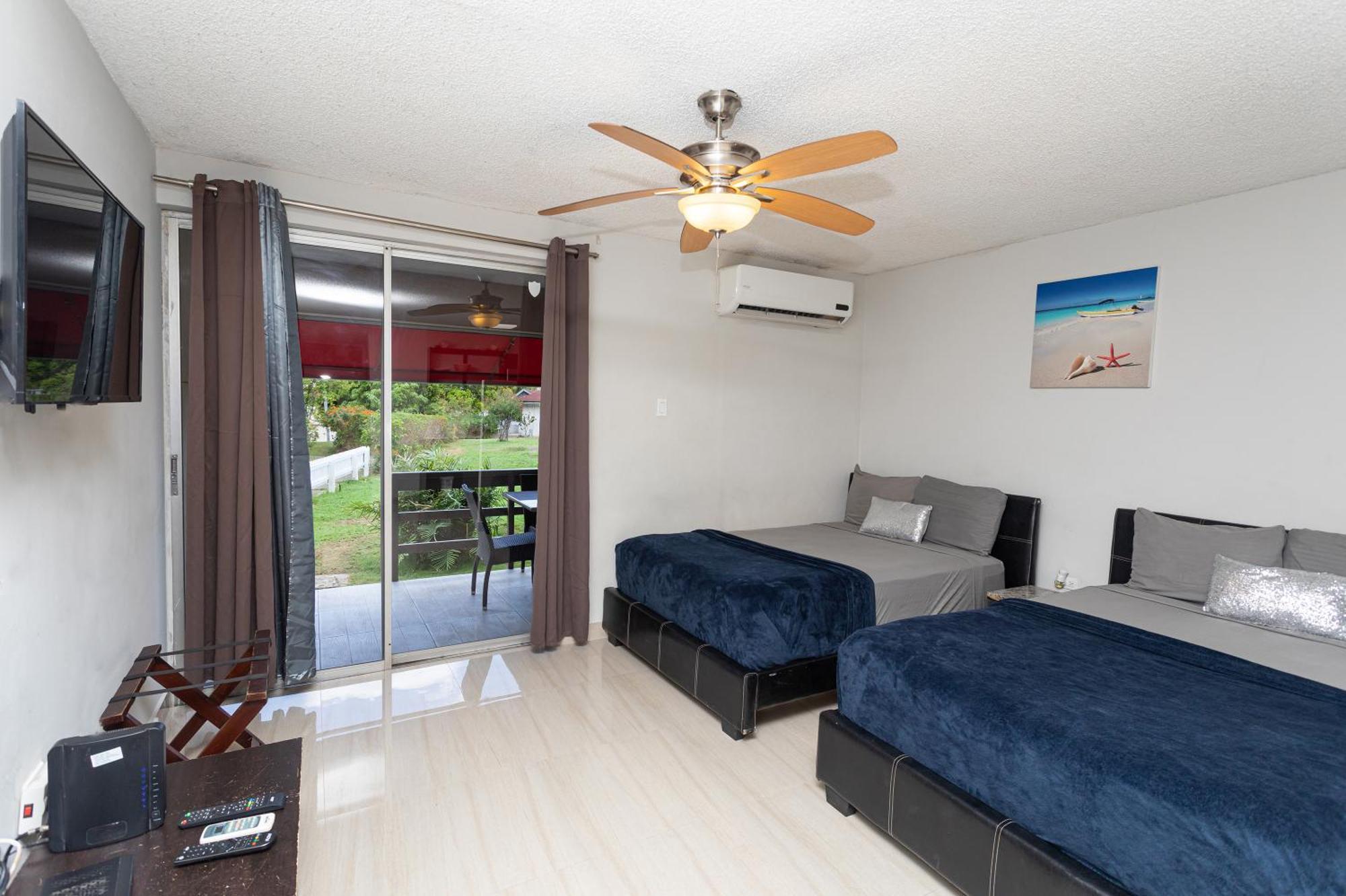 Montego Bay Club Apartments Ngoại thất bức ảnh