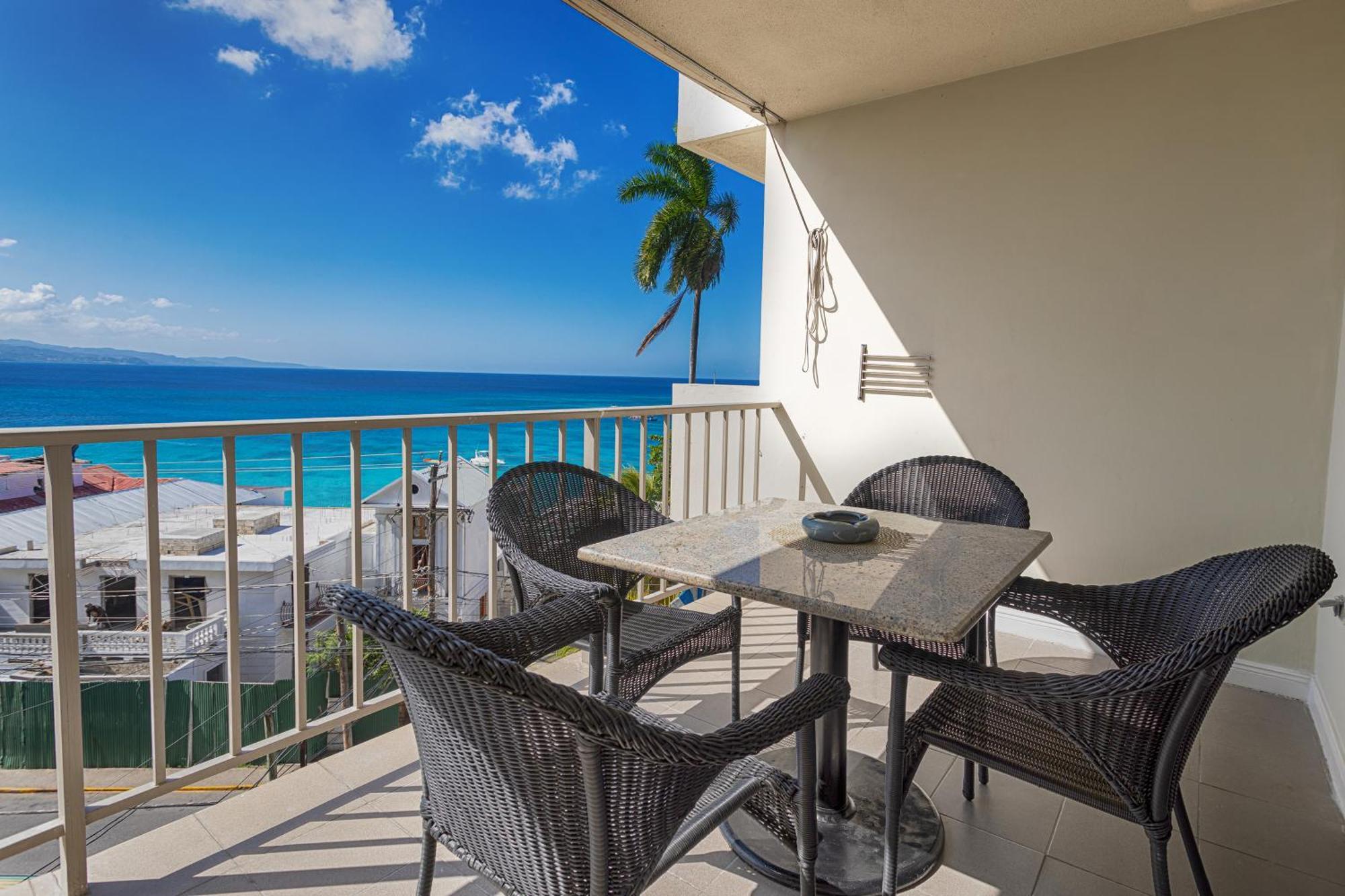 Montego Bay Club Apartments Ngoại thất bức ảnh