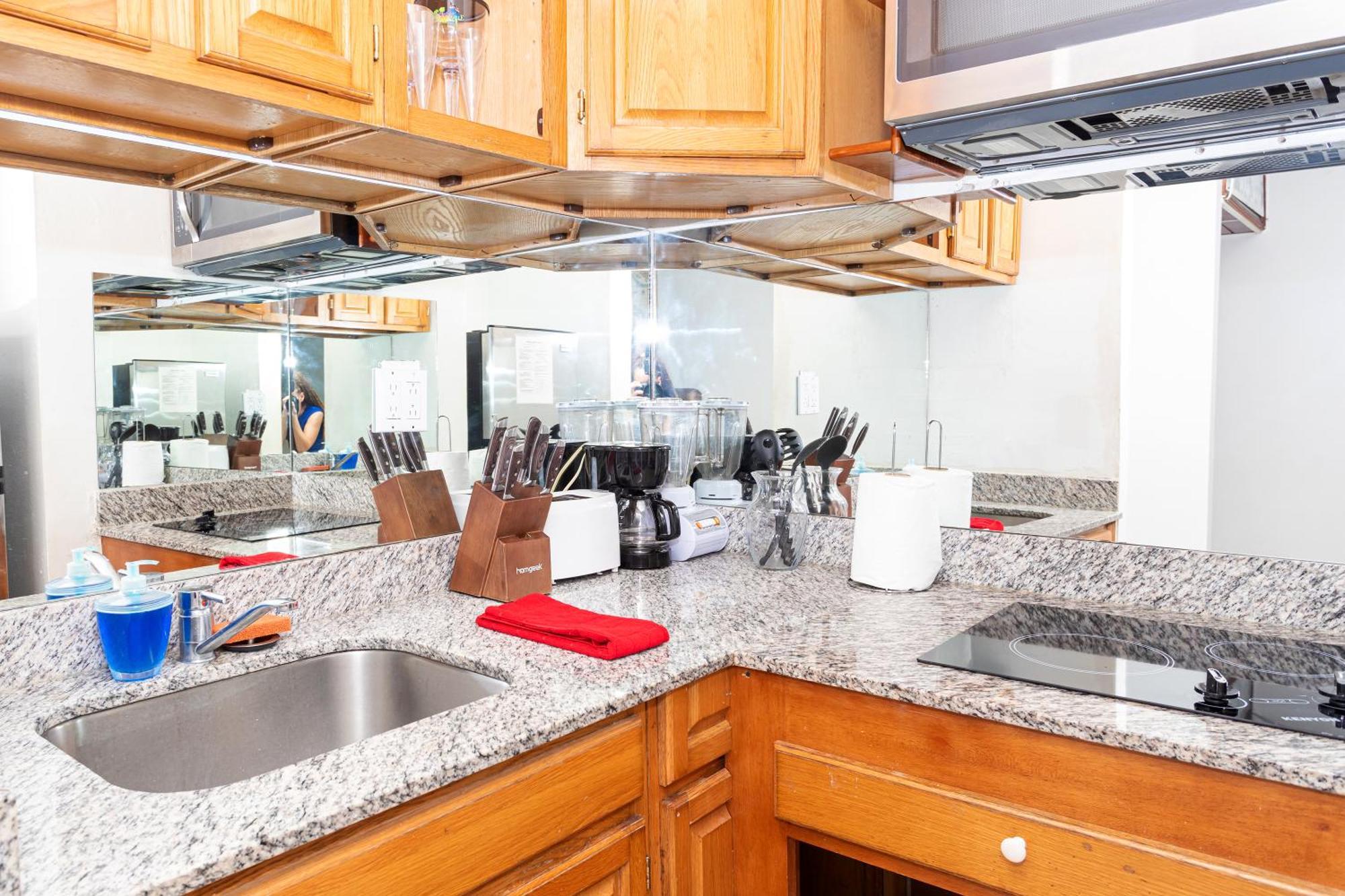 Montego Bay Club Apartments Ngoại thất bức ảnh