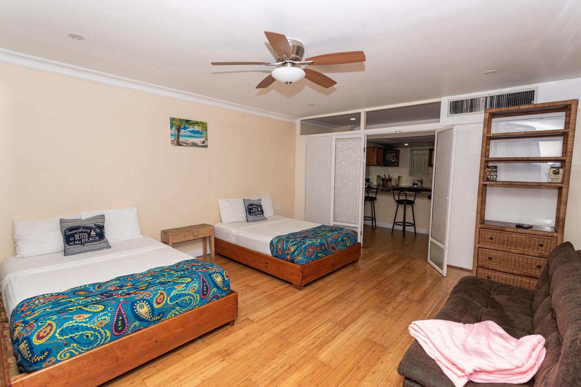 Montego Bay Club Apartments Ngoại thất bức ảnh
